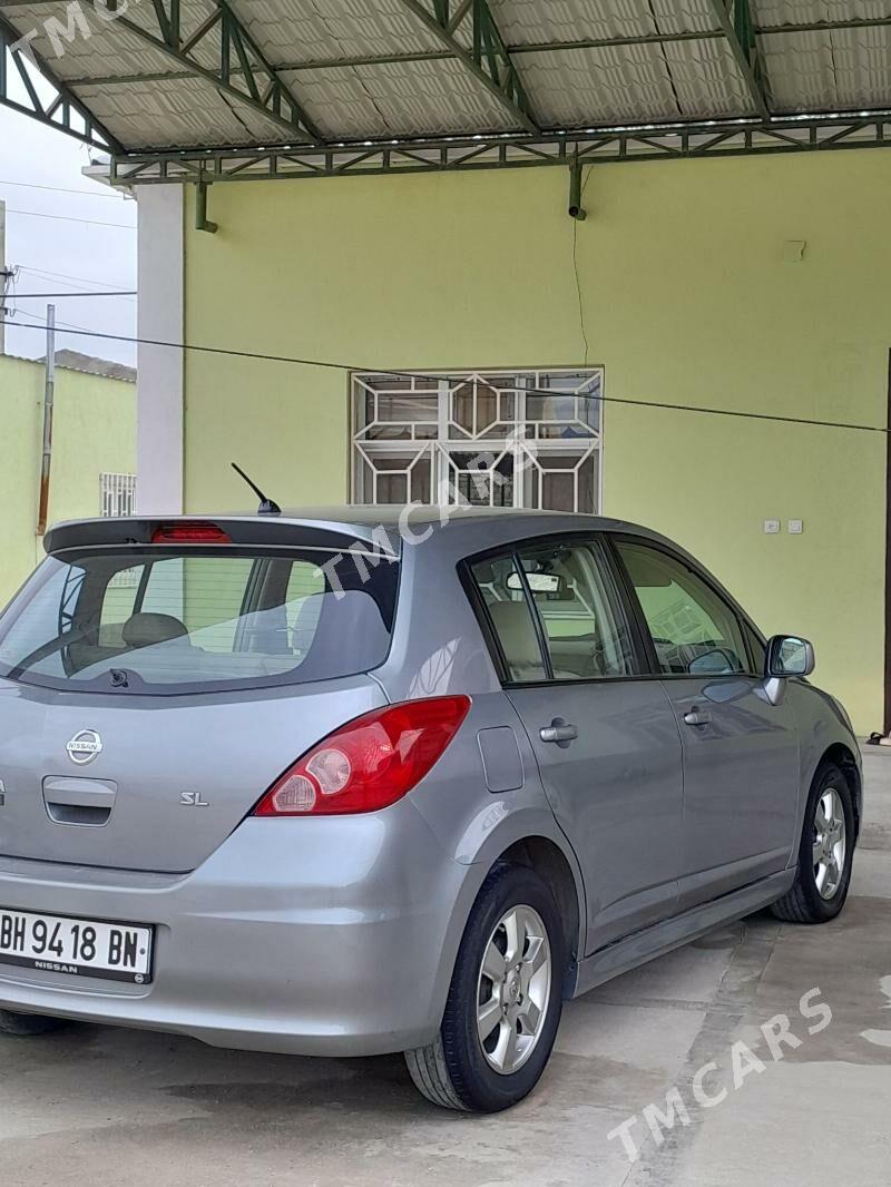 Nissan Versa 2010 - 98 000 TMT - Balkanabat - img 4