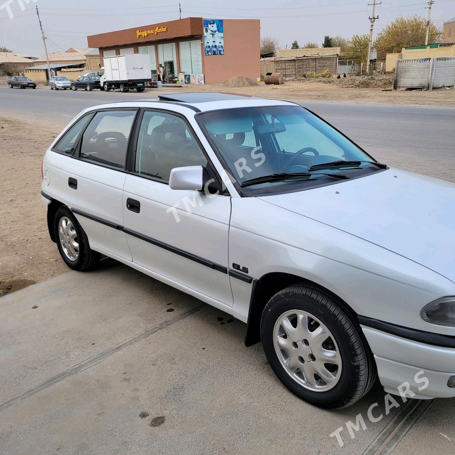 Opel Astra 1994 - 46 000 TMT - Мары - img 3