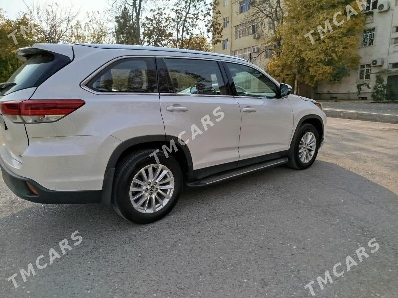 Toyota Highlander 2019 - 530 000 TMT - Ашхабад - img 4