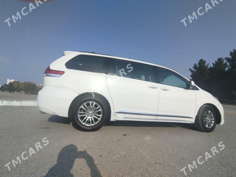 Toyota Sienna 2011 - 300 000 TMT - Ашхабад - img 6