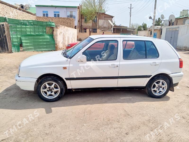 Volkswagen Golf 1992 - 23 000 TMT - Чарджоу - img 2