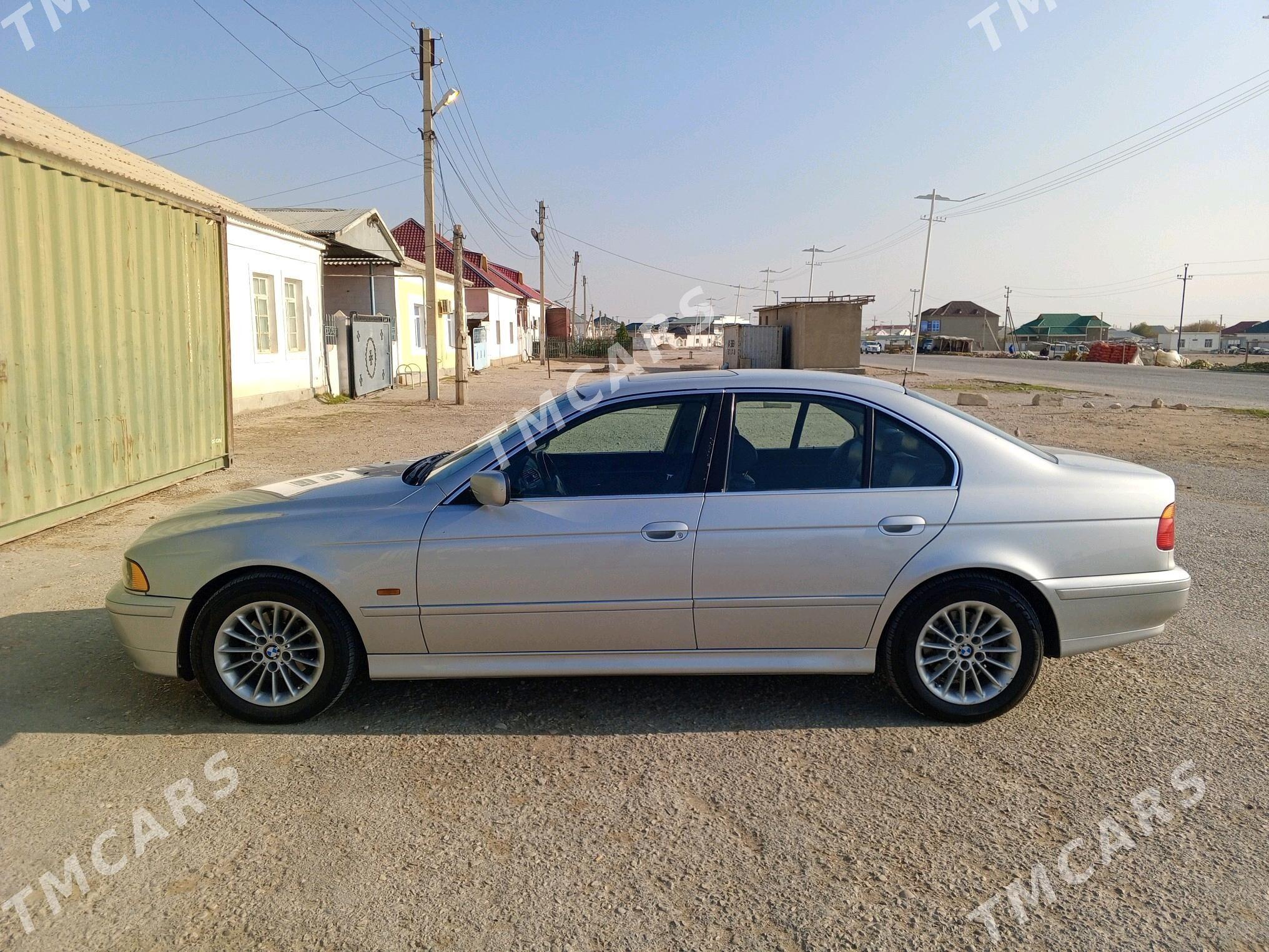 BMW E39 2002 - 110 000 TMT - Balkanabat - img 6