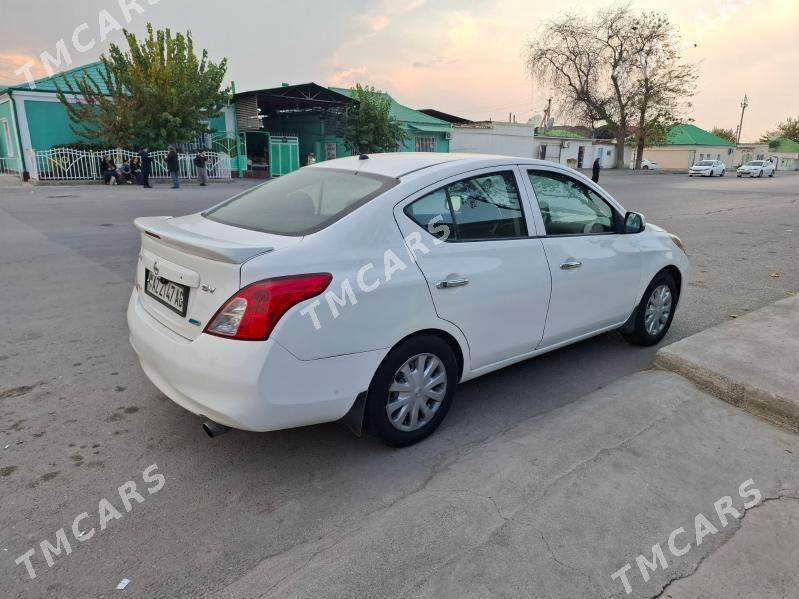 Nissan Versa 2013 - 105 000 TMT - Ашхабад - img 4