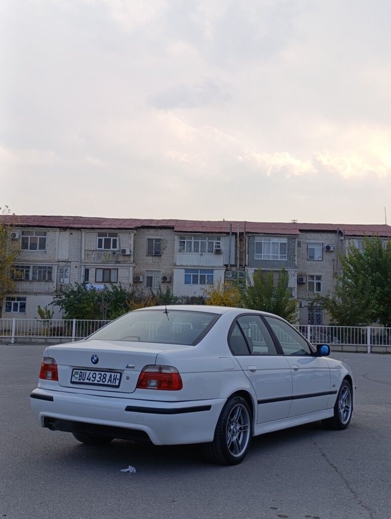 BMW E39 2001 - 115 000 TMT - Aşgabat - img 4