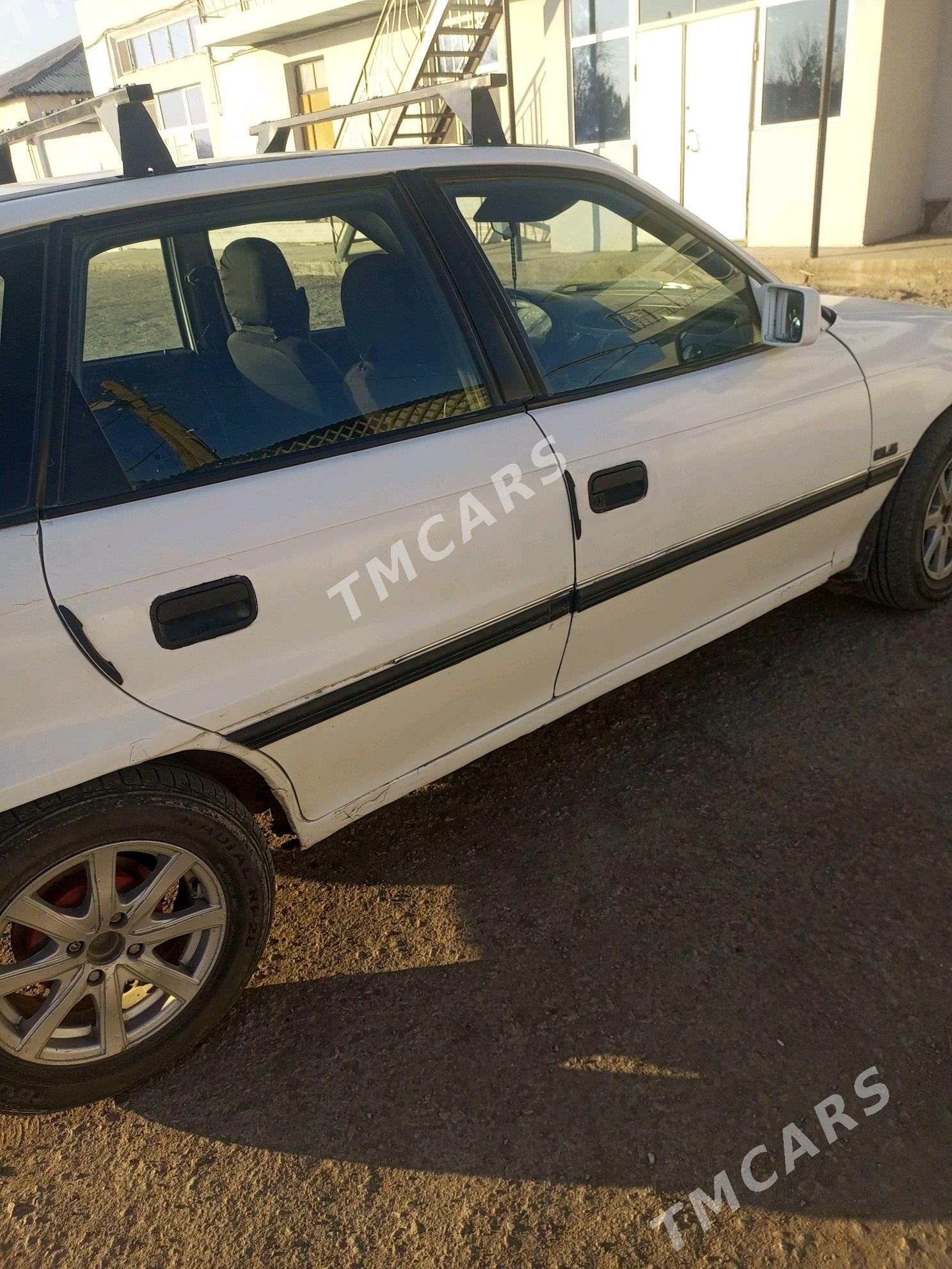 Opel Astra 1992 - 26 000 TMT - Şabat etr. - img 2