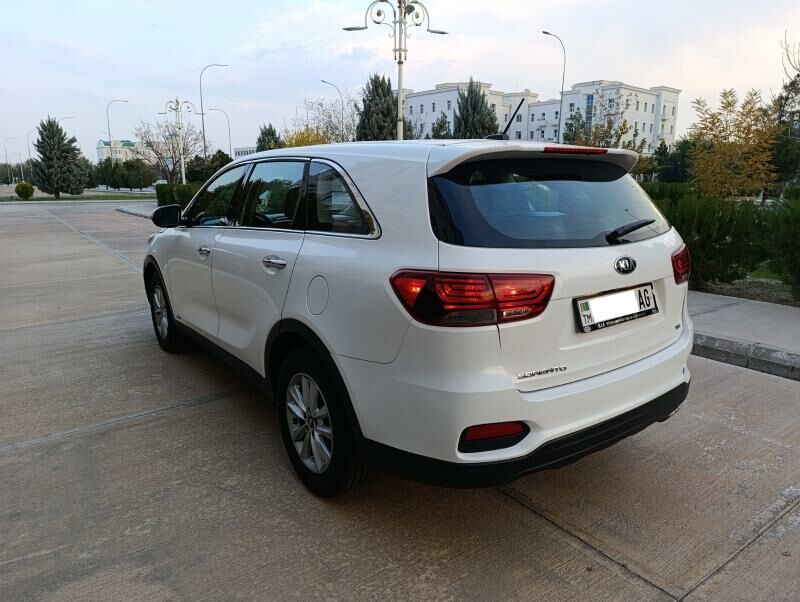 Kia Sorento 2019 - 275 000 TMT - Aşgabat - img 6