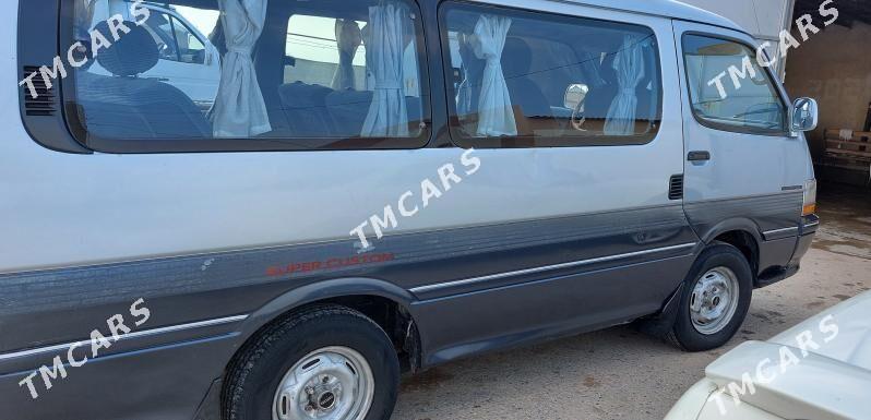 Toyota Hiace 1990 - 62 000 TMT - Мары - img 3