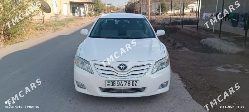 Toyota Camry 2011 - 195 000 TMT - Дашогуз - img 2