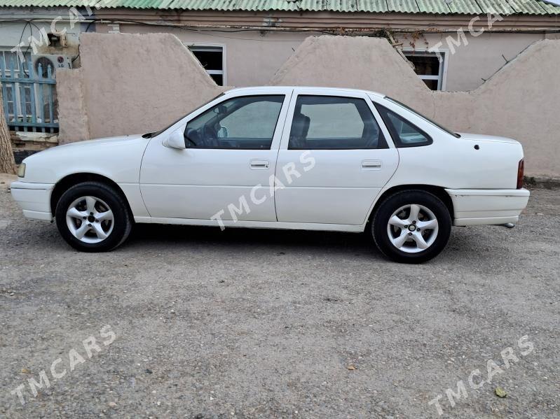 Opel Vectra 1991 - 35 000 TMT - Хитровка - img 3