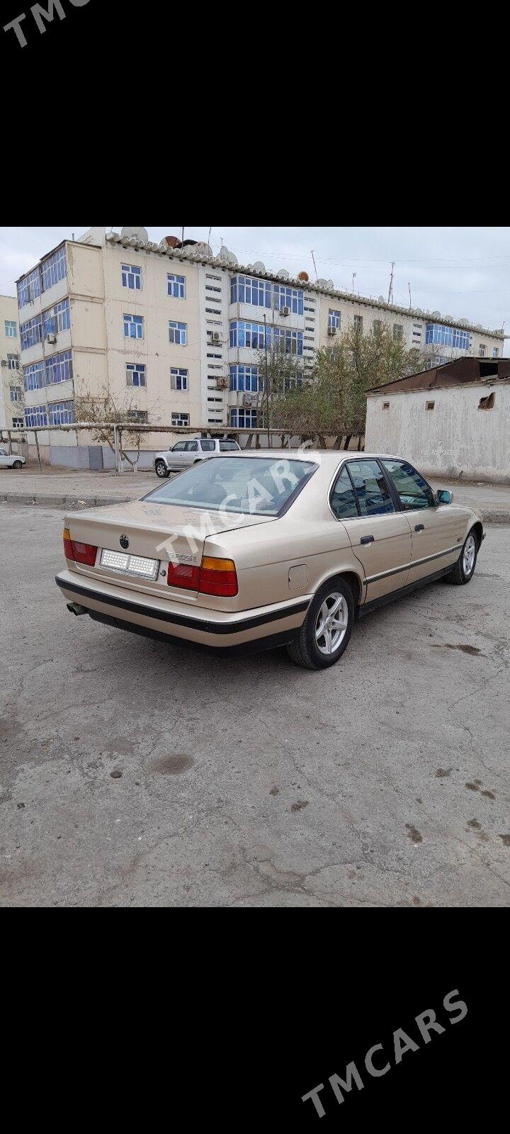 Toyota Camry 1993 - 60 000 TMT - Daşoguz - img 4