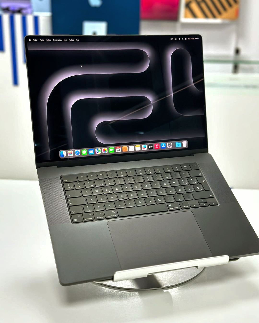 MacBook Pro 16/M4/RAM 24GB - Ашхабад - img 3