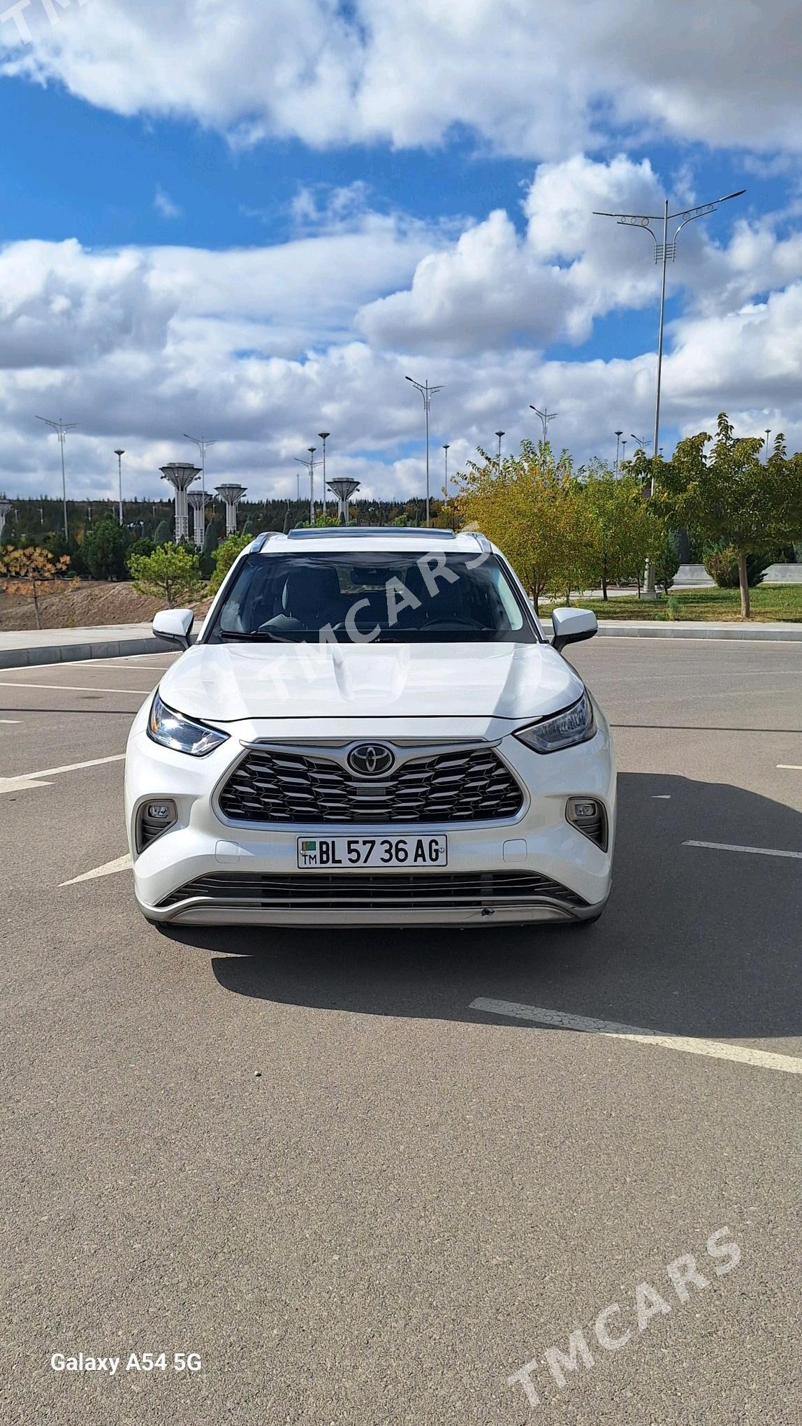 Toyota Highlander 2020 - 560 000 TMT - Büzmeýin - img 2