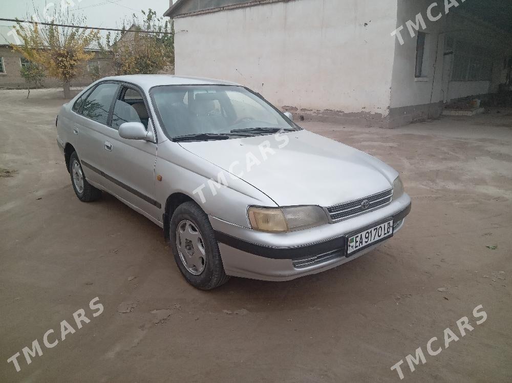 Toyota Carina 1994 - 50 000 TMT - Halaç - img 4