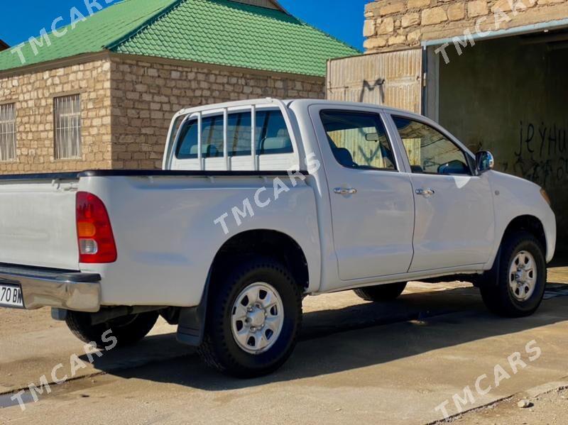 Toyota Hilux 2006 - 160 000 TMT - Гумдаг - img 4