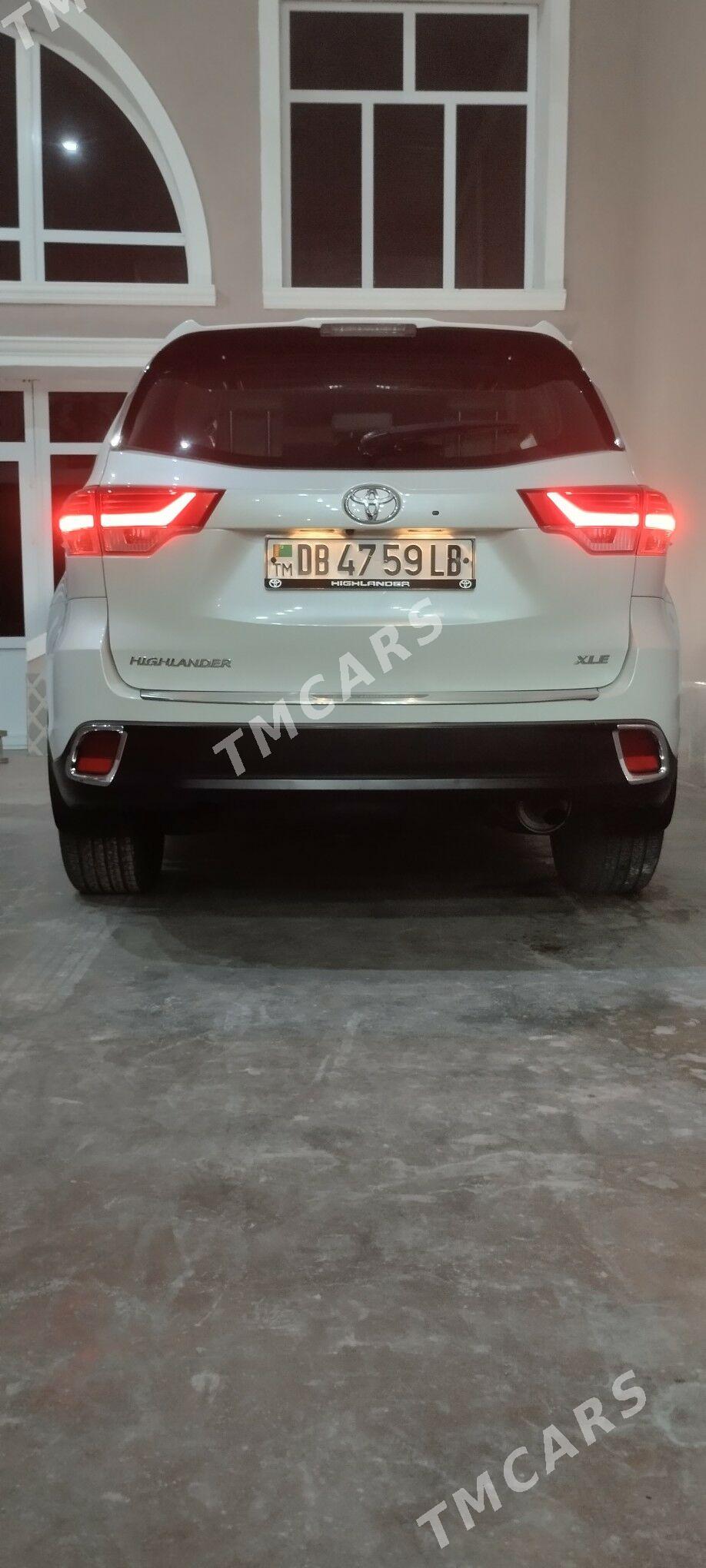 Toyota Highlander 2019 - 495 000 TMT - Türkmenabat - img 5