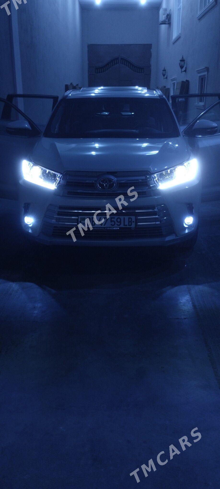 Toyota Highlander 2019 - 495 000 TMT - Türkmenabat - img 3