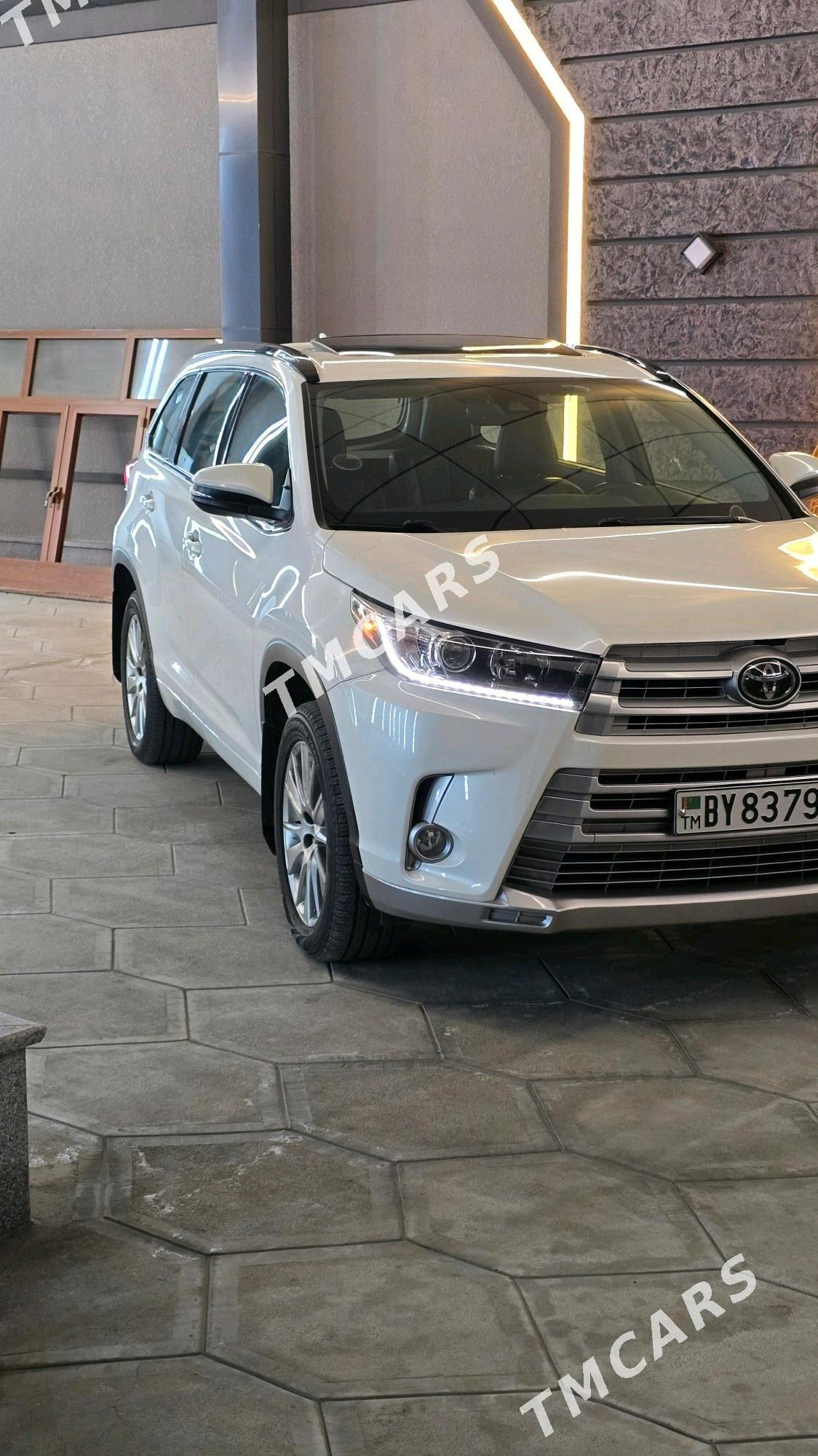 Toyota Highlander 2018 - 530 000 TMT - Hitrowka - img 6