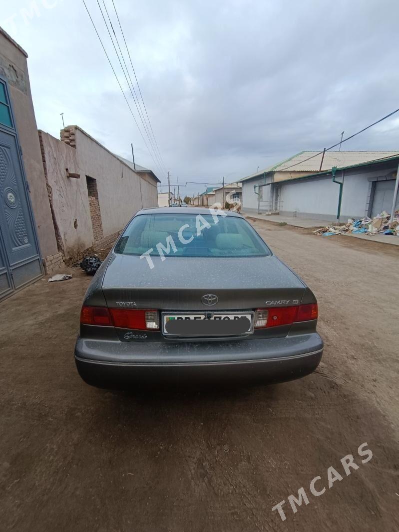 Toyota Camry 2000 - 110 000 TMT - Шабатский этрап - img 2