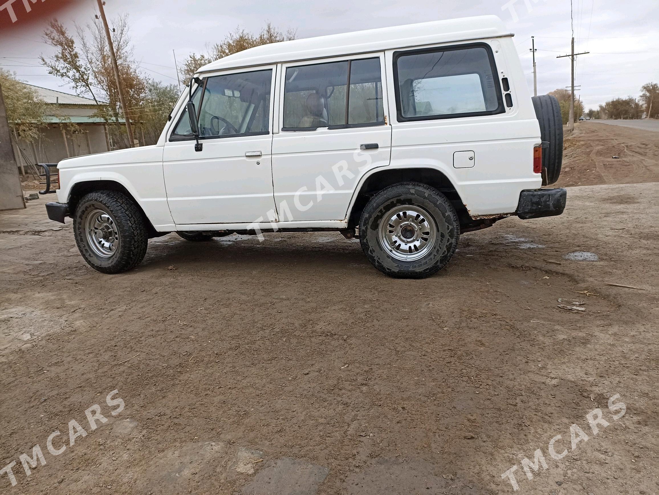 Jeep Cherokee 1989 - 35 000 TMT - Гурбансолтан Едже - img 3