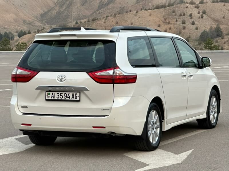 Toyota Sienna 2019 - 540 000 TMT - Aşgabat - img 8