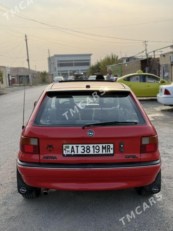 Opel Astra 1992 - 40 000 TMT - Mary - img 4