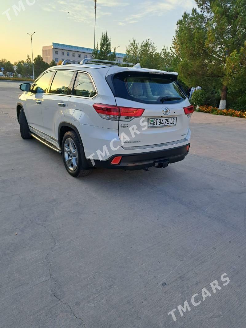 Toyota Highlander 2018 - 500 000 TMT - Туркменабат - img 3