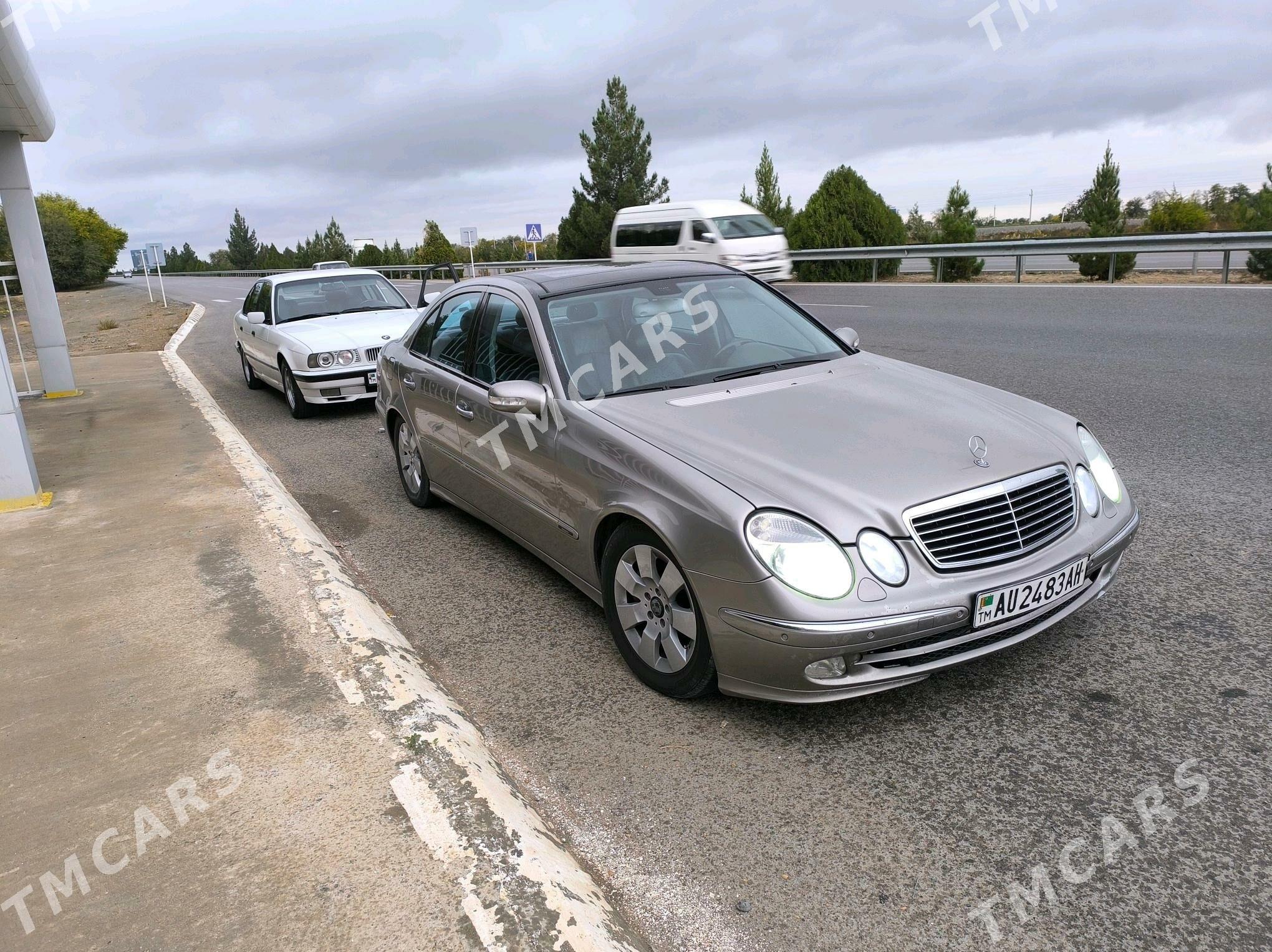 Mercedes-Benz E500 2004 - 175 000 TMT - Aşgabat - img 3