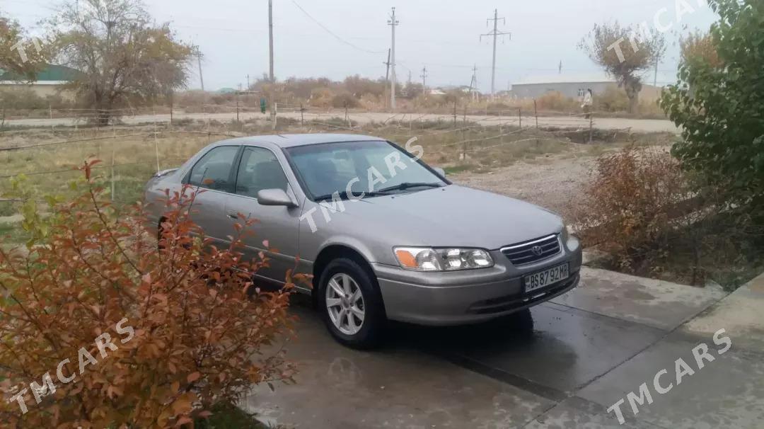 Toyota Camry 2001 - 120 000 TMT - Ёлётен - img 3