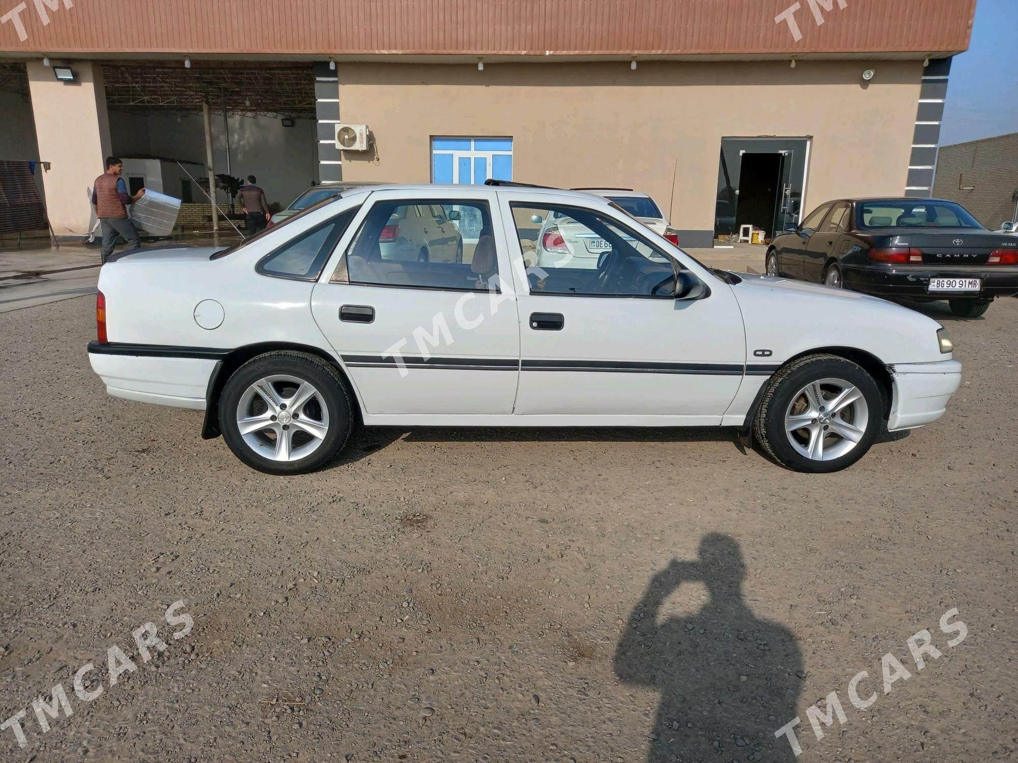 Opel Vectra 1991 - 35 000 TMT - Сакарчага - img 2