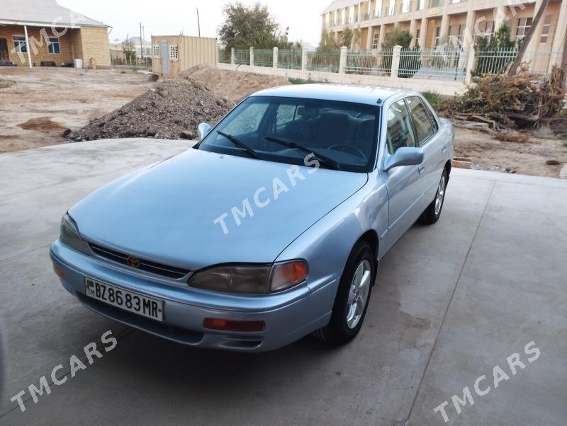 Toyota Camry 1995 - 78 000 TMT - Ёлётен - img 5