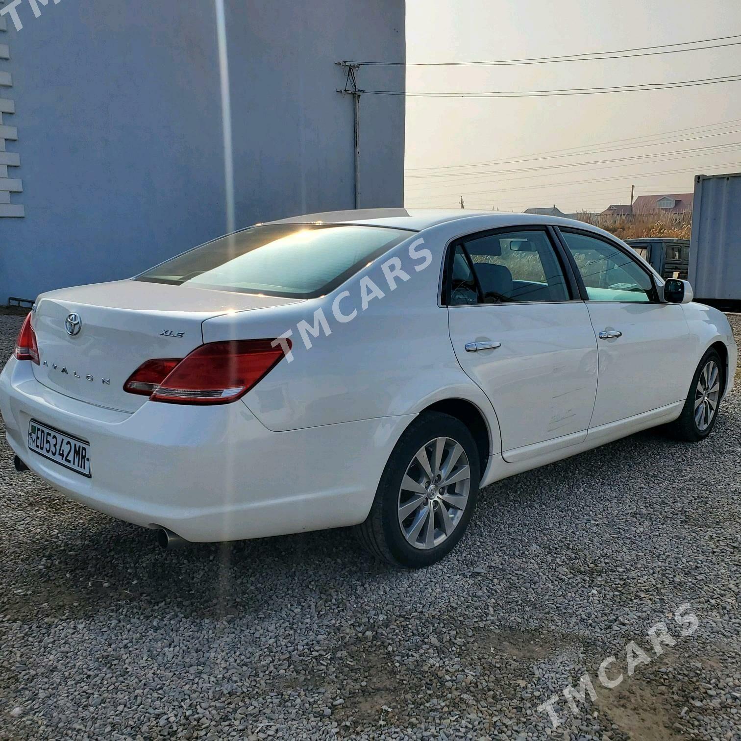 Toyota Avalon 2006 - 150 000 TMT - Мары - img 3