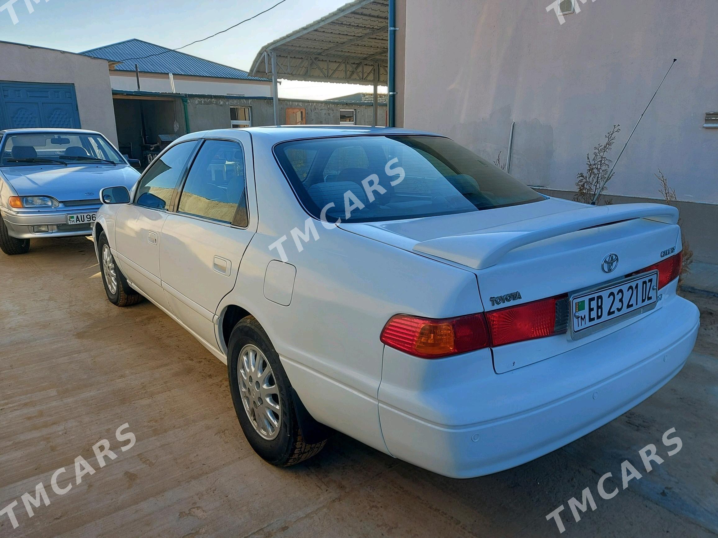 Toyota Camry 1998 - 102 000 TMT - Daşoguz - img 4