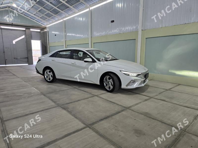 Hyundai Elantra 2024 - 284 200 TMT - Бедев - img 5