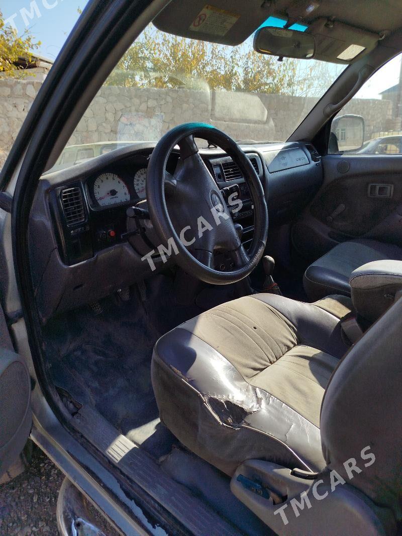 Toyota Tacoma 2000 - 50 000 TMT - Балканабат - img 6