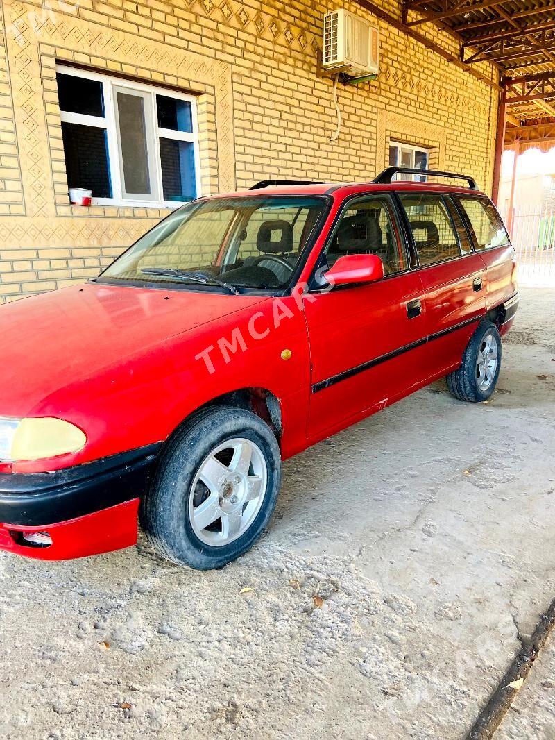 Opel Astra 1995 - 30 000 TMT - Gurbansoltan Eje - img 3