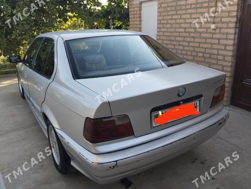 BMW 3 Series 1994 - 35 000 TMT - Sarahs - img 3