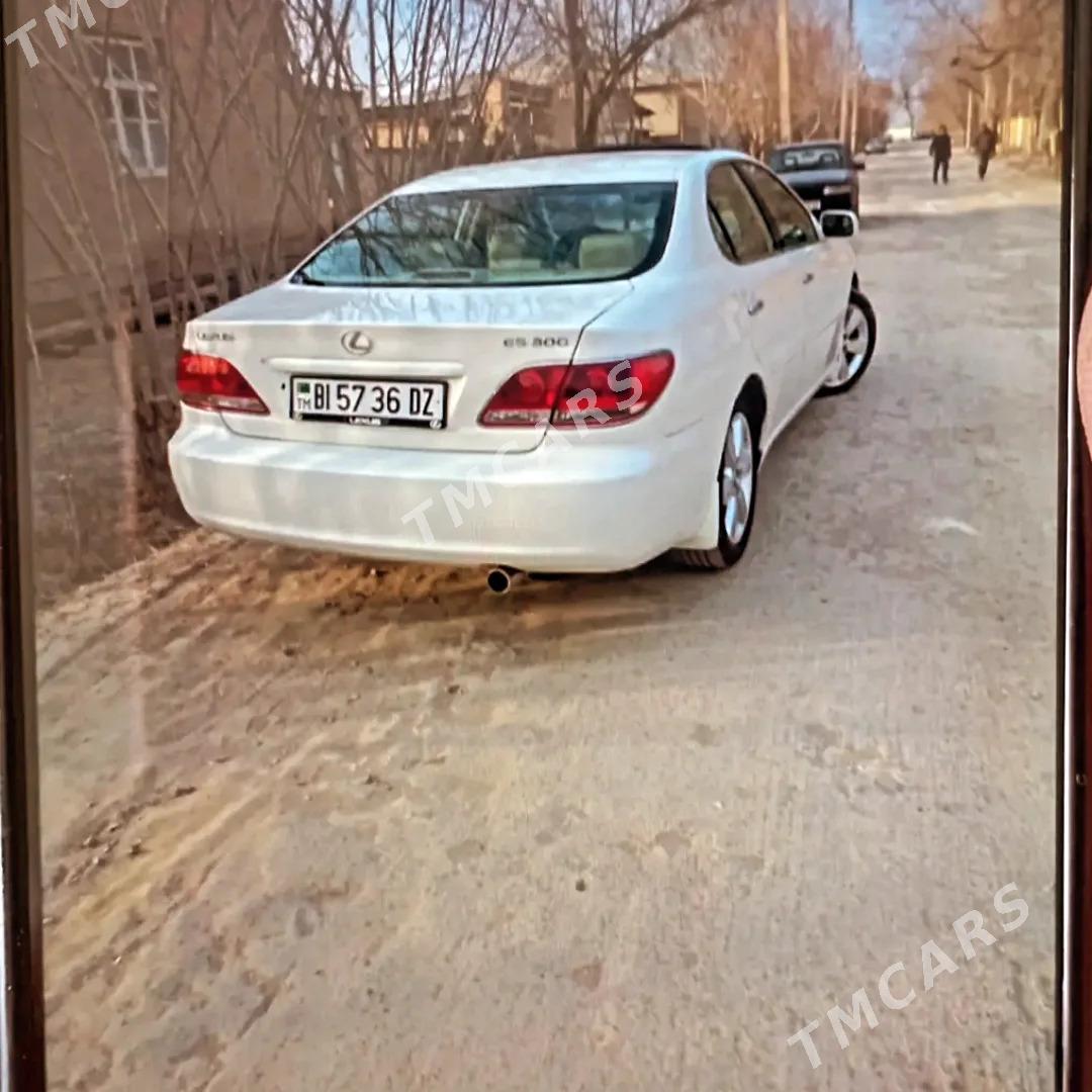 Lexus ES 300 2003 - 145 000 TMT - Türkmenbaşy etr. - img 2