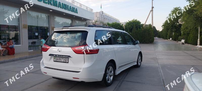 Toyota Sienna 2019 - 380 000 TMT - Дашогуз - img 5