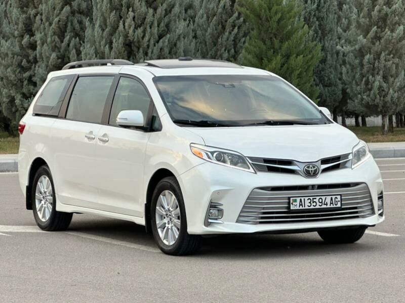 Toyota Sienna 2019 - 540 000 TMT - Aşgabat - img 6