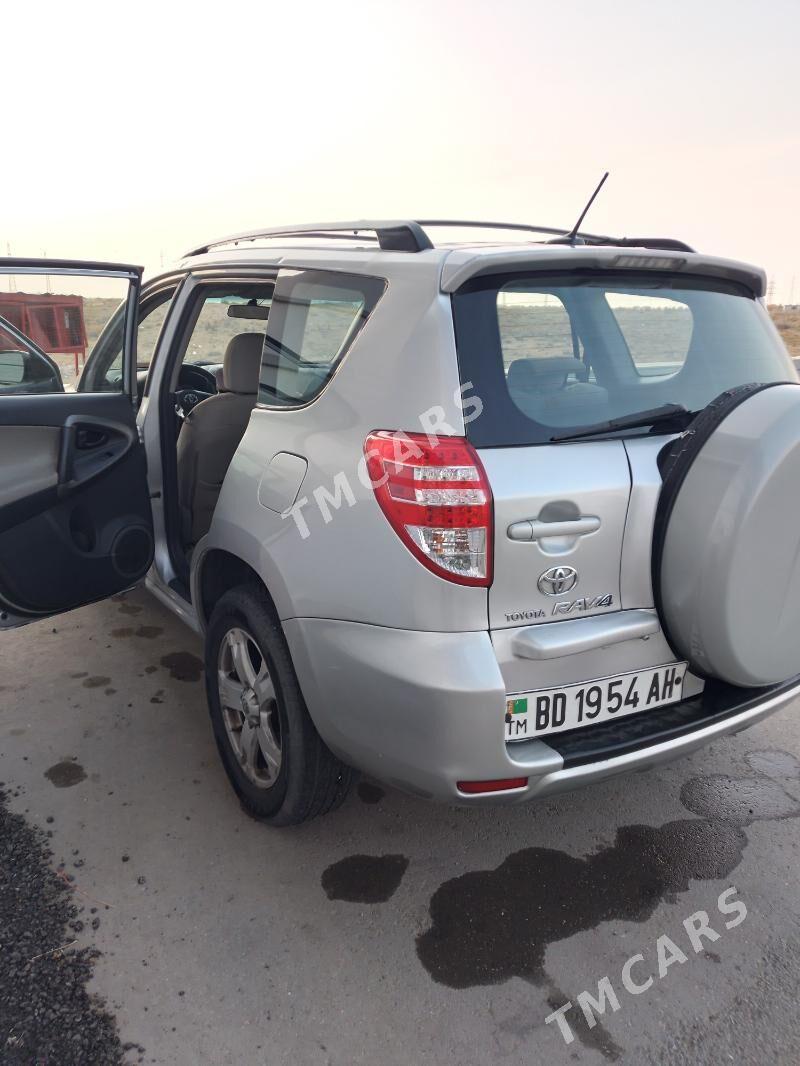 Toyota RAV4 2011 - 150 000 TMT - Мир 8 - img 3