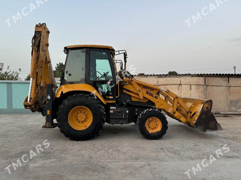 JCB 3CX Compact 2019 - 550 000 TMT - Kaka - img 2