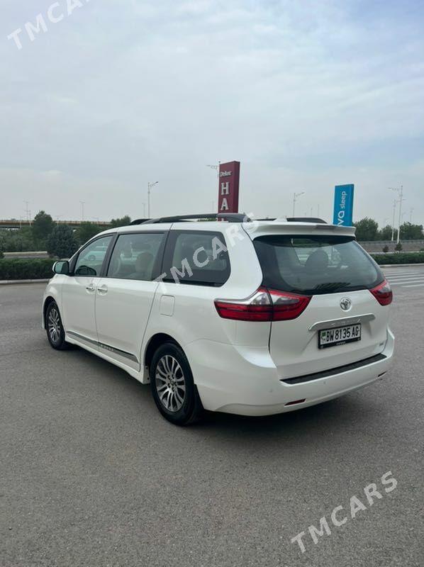 Toyota Sienna 2018 - 430 000 TMT - Ашхабад - img 4