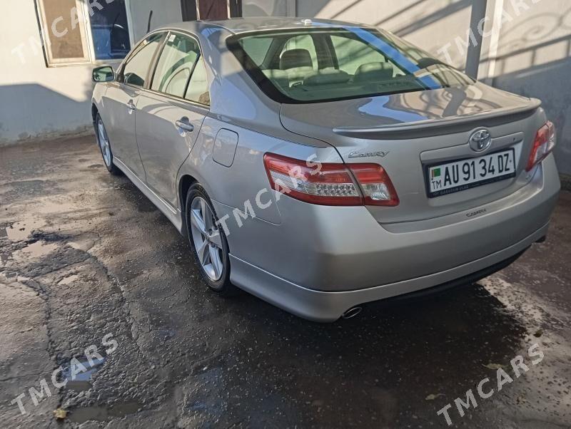 Toyota Camry 2010 - 190 000 TMT - Дашогуз - img 4