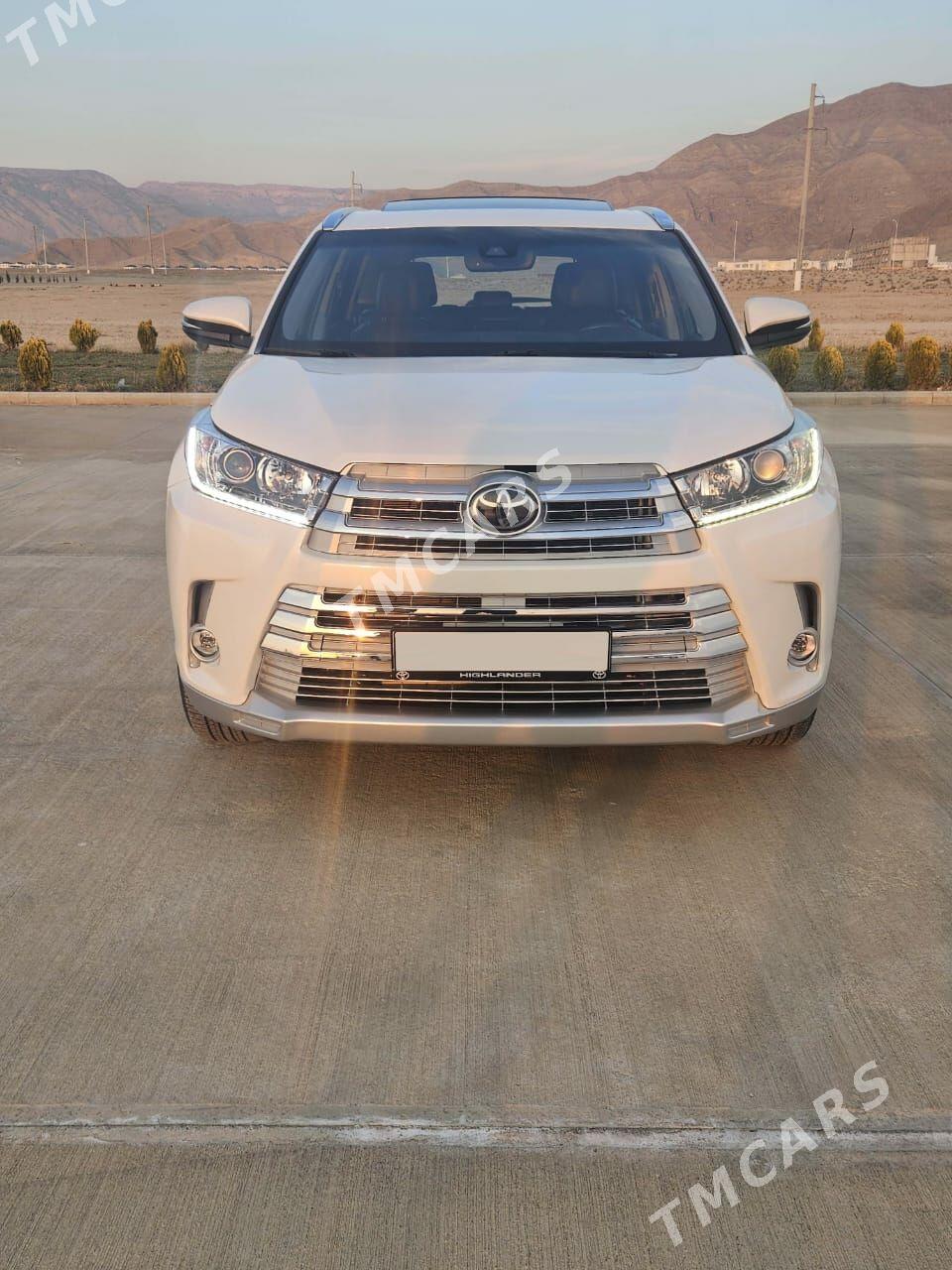 Toyota Highlander 2019 - 480 000 TMT - Aşgabat - img 4