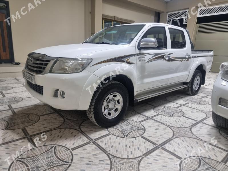 Toyota Hilux 2013 - 300 000 TMT - Balkanabat - img 2