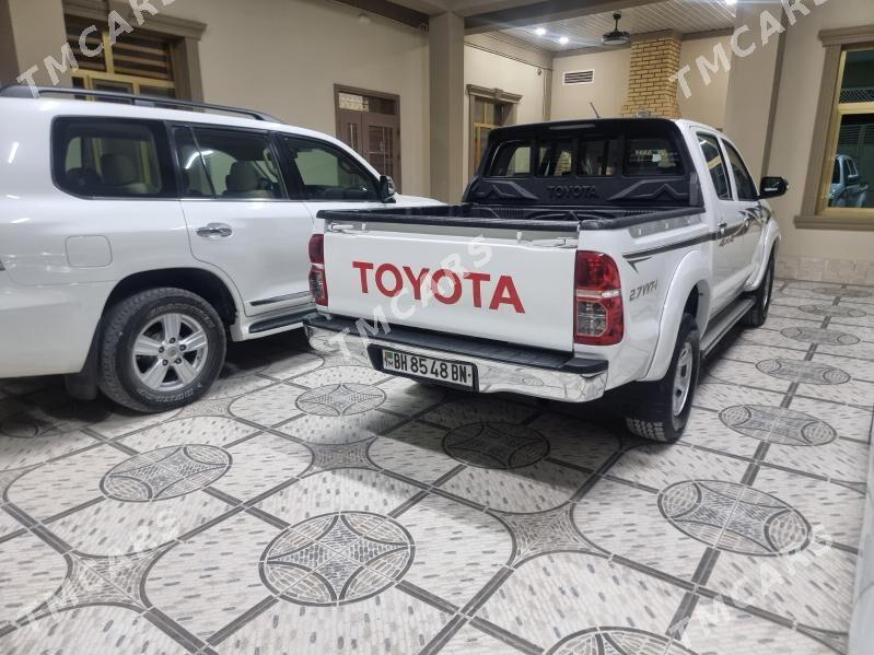 Toyota Hilux 2013 - 300 000 TMT - Balkanabat - img 3