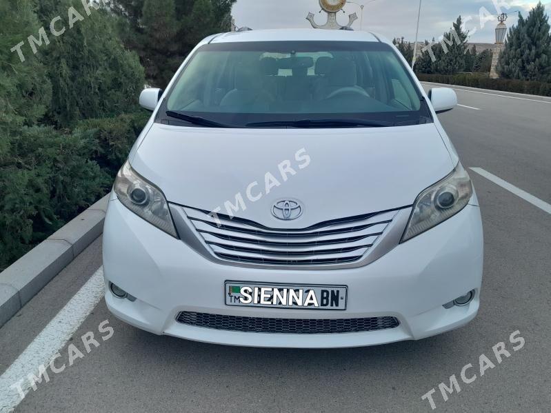 Toyota Sienna 2010 - 240 000 TMT - Türkmenbaşy - img 2