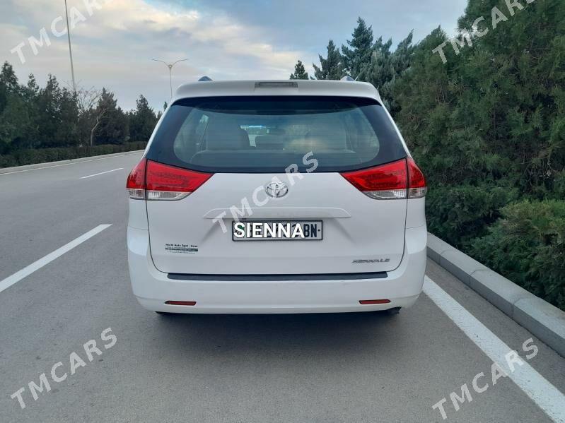 Toyota Sienna 2010 - 240 000 TMT - Türkmenbaşy - img 3