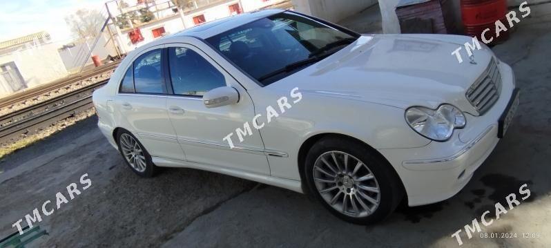 Mercedes-Benz C-Class 2005 - 90 000 TMT - Çoganly - img 3