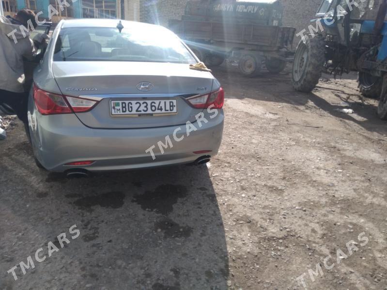 Hyundai Sonata 2011 - 150 000 TMT - Дашогуз - img 2